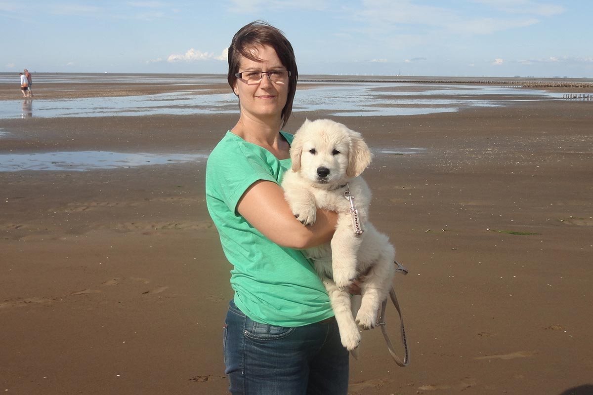 Logan Baby Simone auf Arm Logan Baby Simone auf Arm